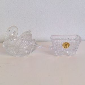 Crystal swan and cart